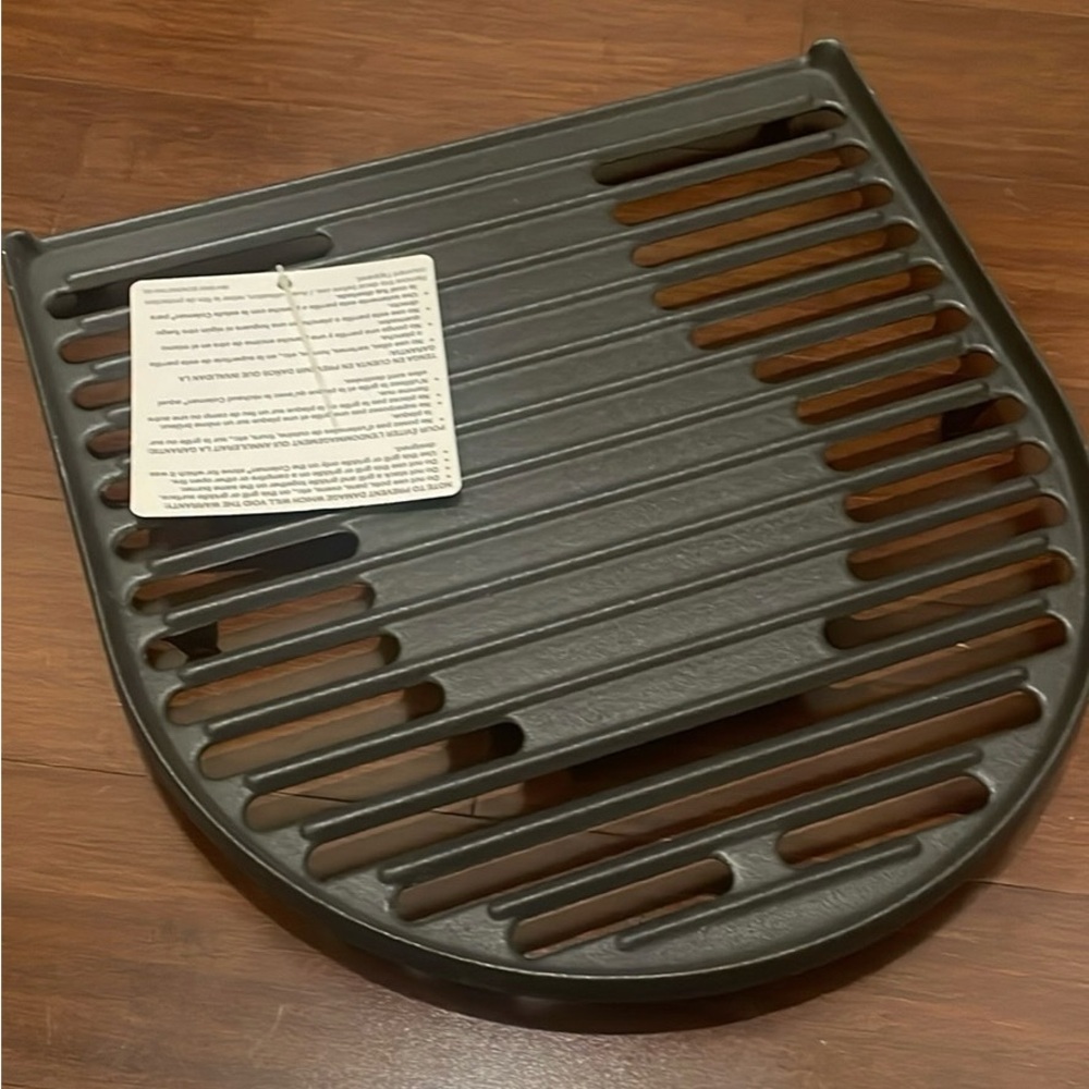 ❌SOLD❌Coleman Roadtrip Grill cast iron grate